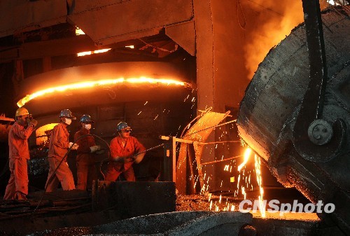 每日钢市：期钢跌2%，钢坯降60，钢价延续弱势